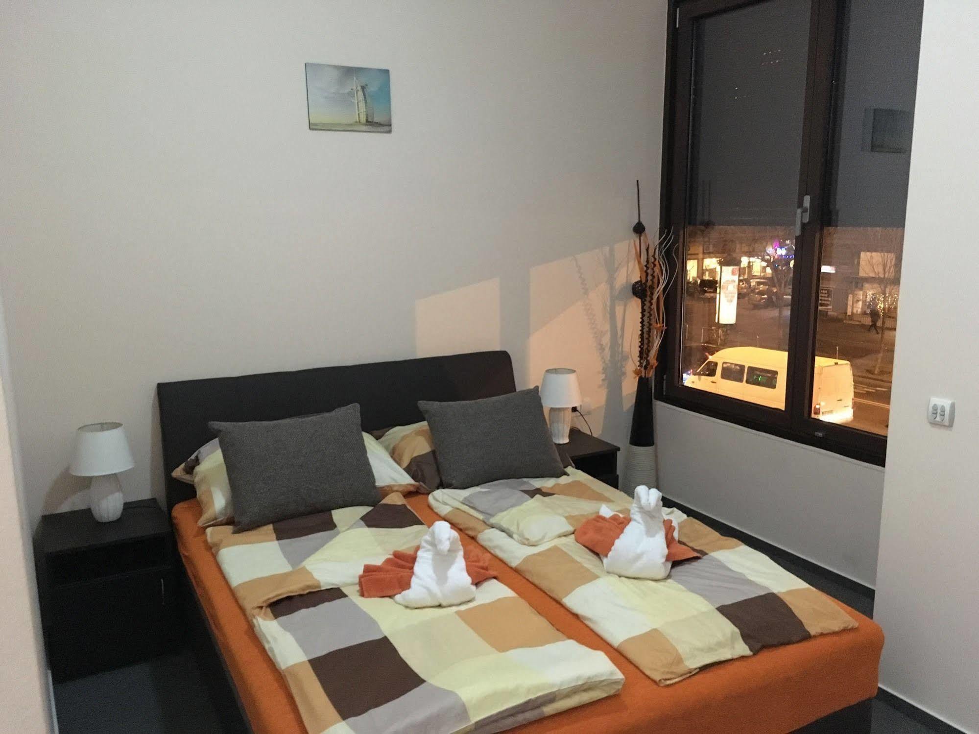 Hotel California Budapest Exterior photo