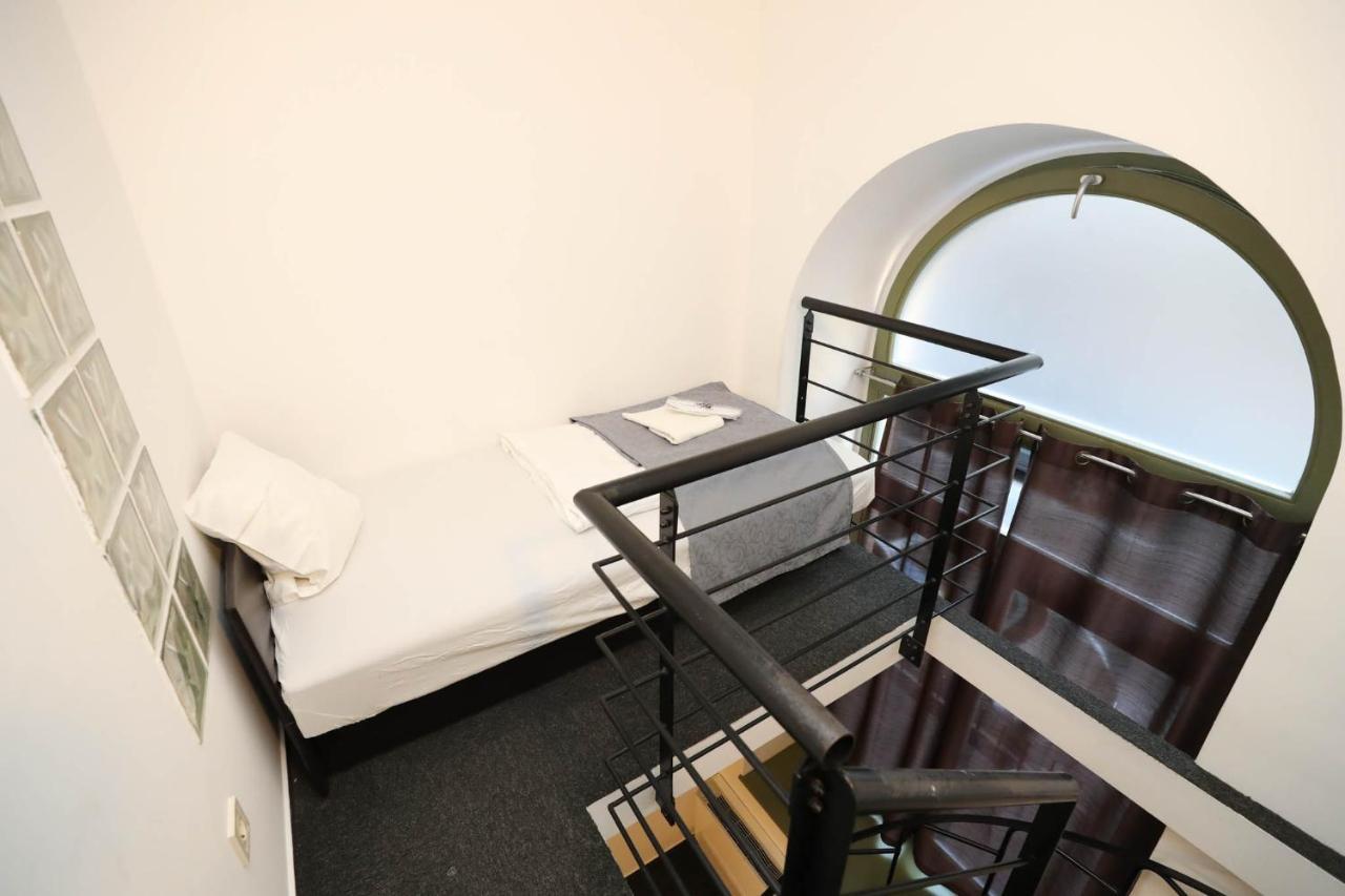 Hotel California Budapest Exterior photo